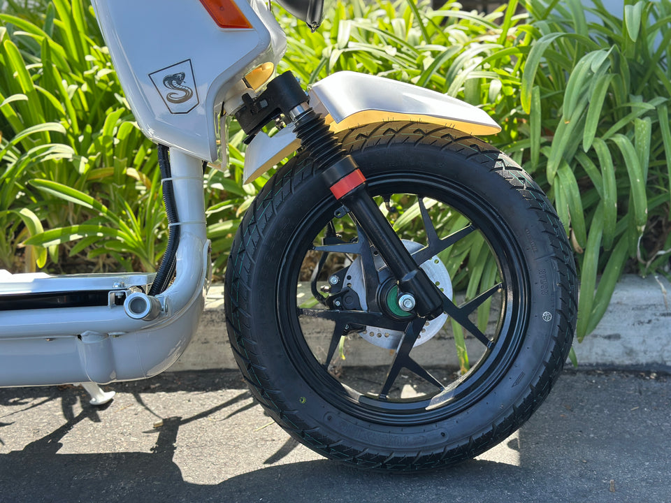 Venom Reckless | 150cc Scooter | Automatic Transmission